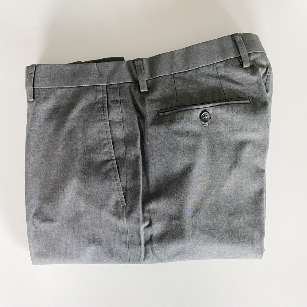 Banana Republic Dark Heather Gray Classic Fit Trousers Size 33 / 32